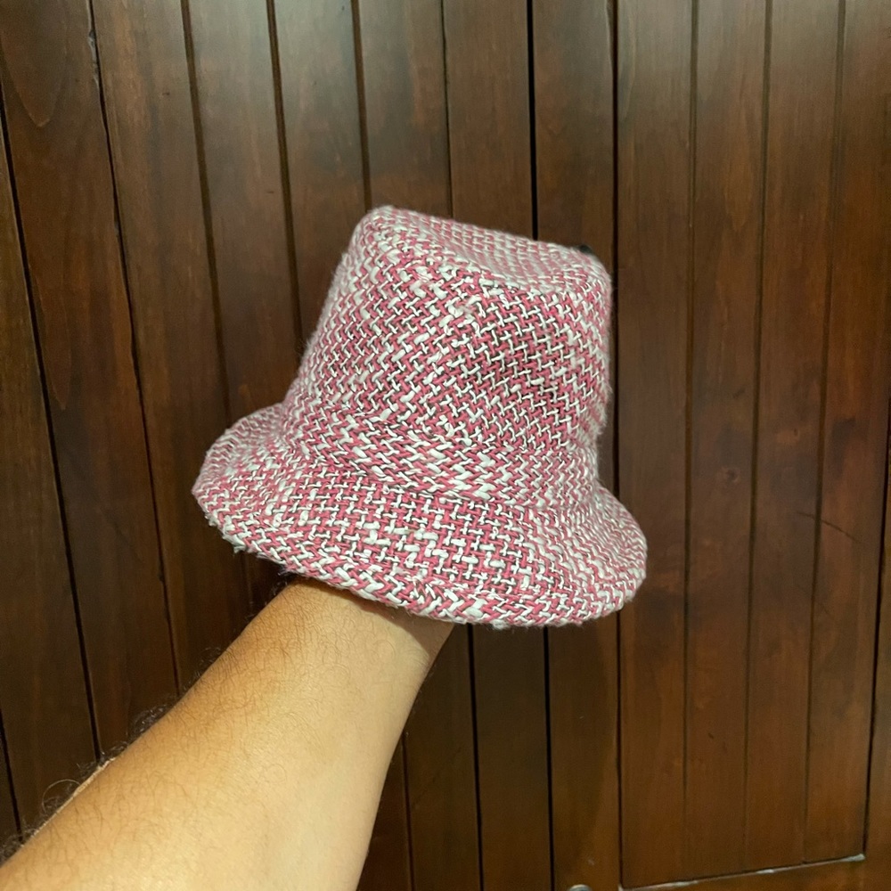 Hat - Picture 5 of 7